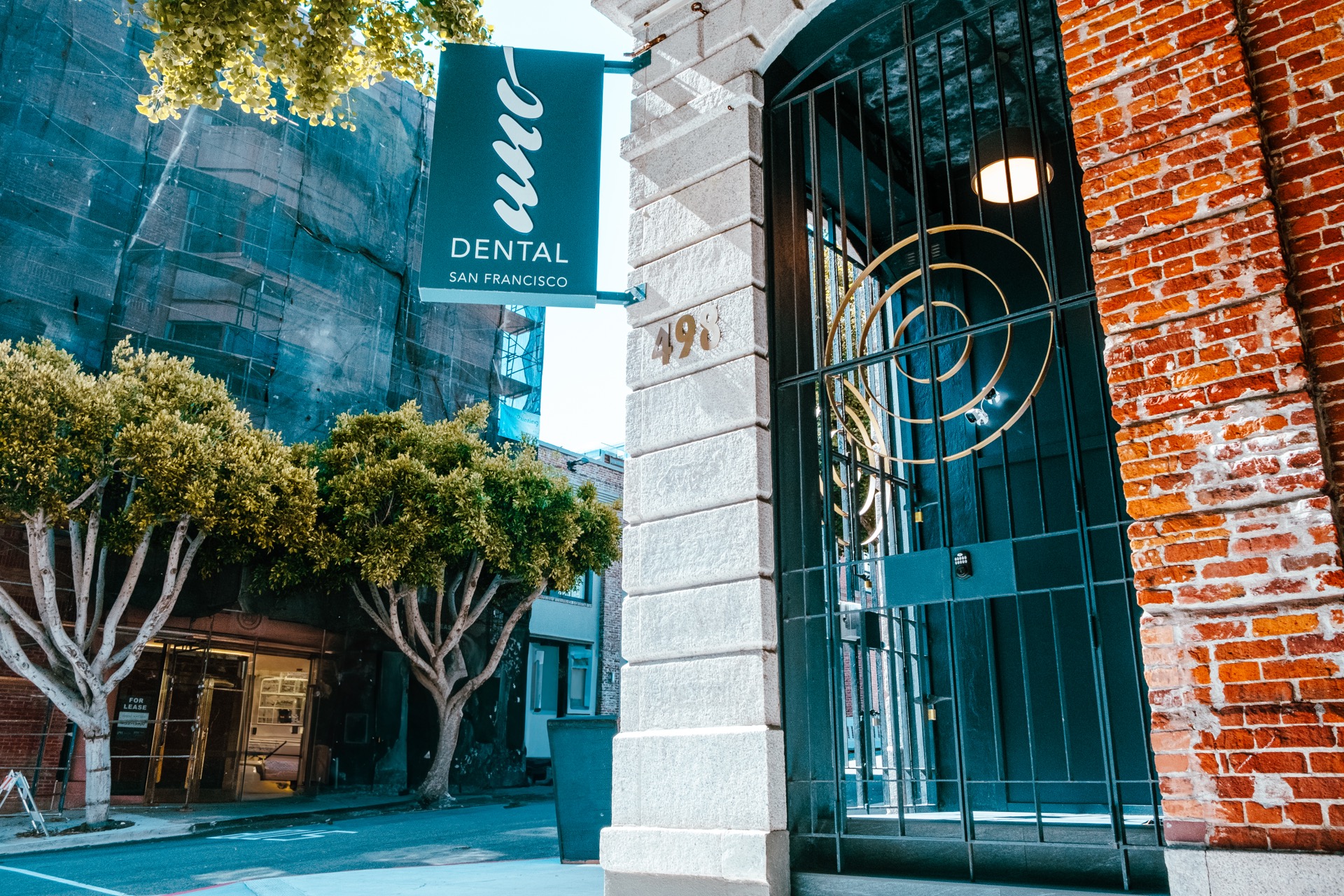 UNO DENTAL SAN FRANCISCO — exterior of our Jackson Square office at 498 Jackson Street